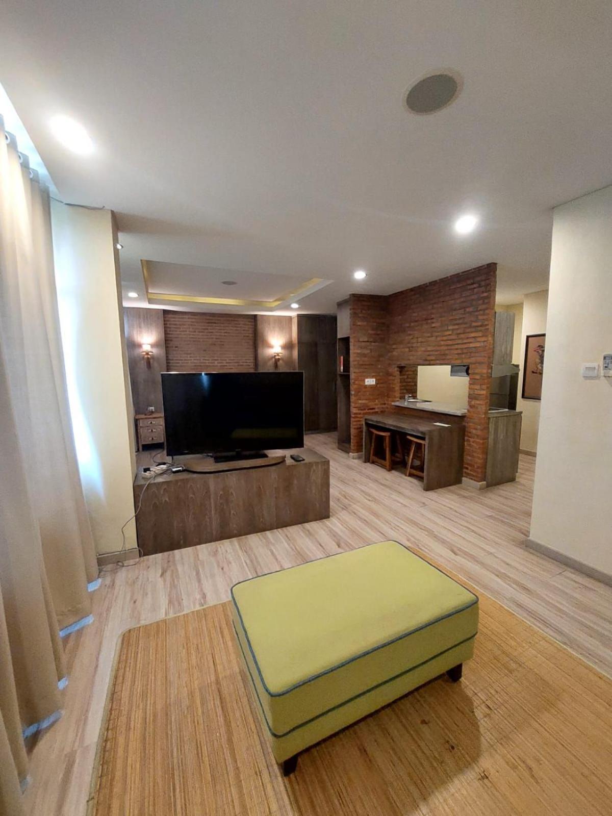 Apartemen Senayan Джакарта Экстерьер фото